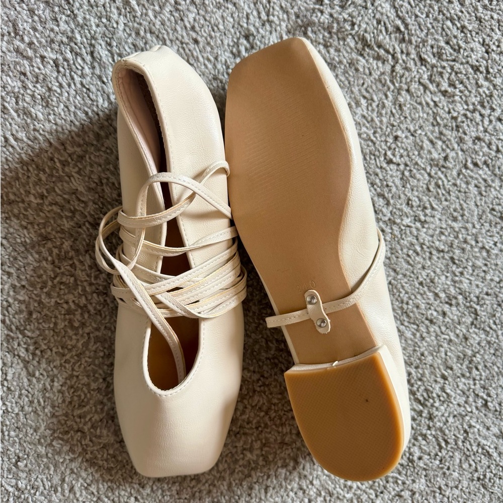 Elegant Cream Ballet Flats